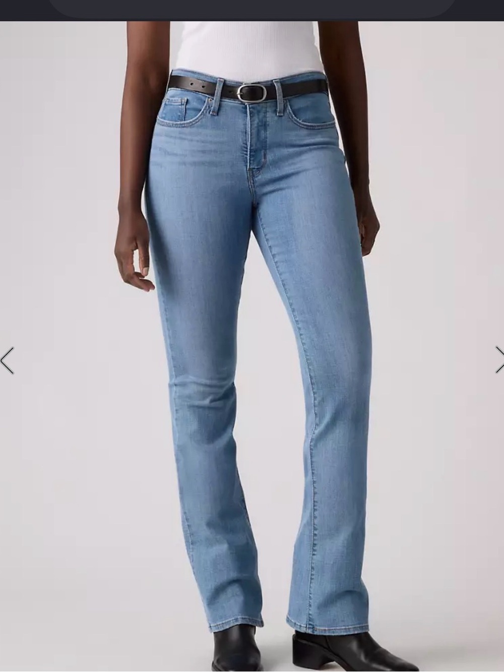 LEVIS 315 SHAPING BOOTCUT light wash jeans. Size W30 L32. With stretch.